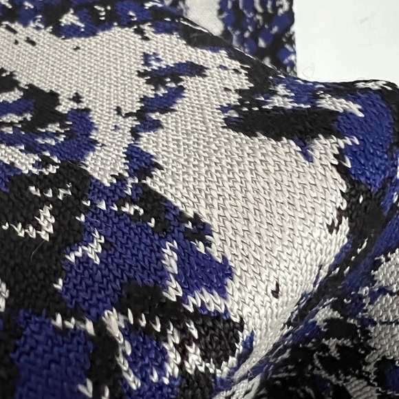 NWT Knit bodycon layered mini dress || FRENCH CONNECTION || size 8 - Picture 3 of 8